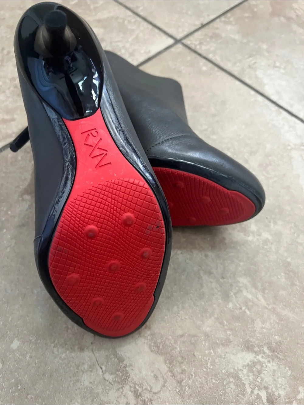 Kenneth Cole Reaction Black Leather Ankle Booties